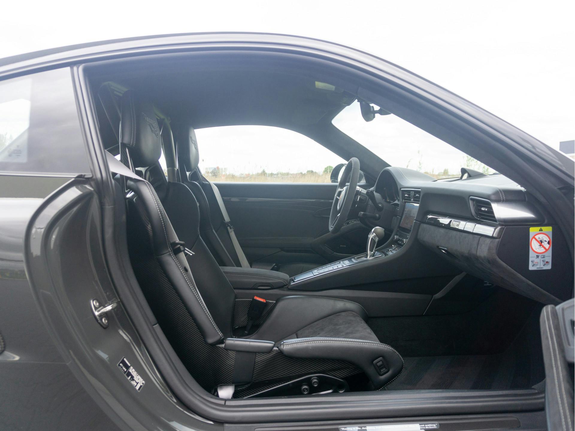 Porsche 911 3.8 GT2 RS | weissach-pakket | kuipstoelen | BOSE